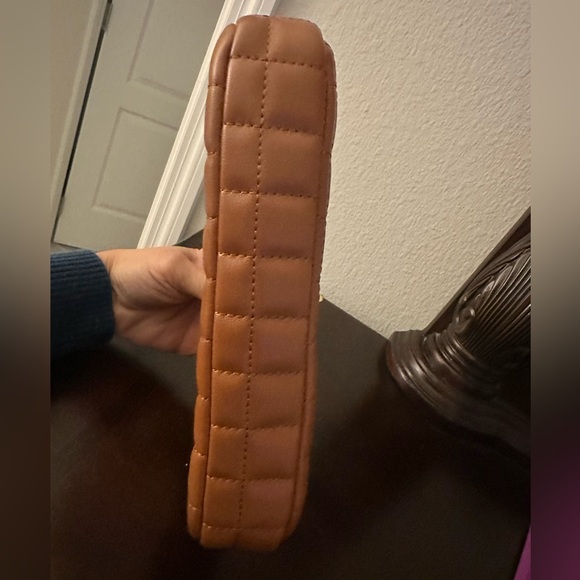 Quilted Clutch NWOT - Picture 5 of 7